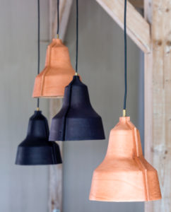 Designlamp Lloyd - bruin en zwart leer - puikdesign.nl