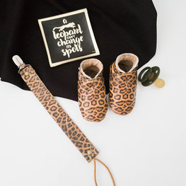 Baby Dutch Set Leopard ~2 - slofjes en speenkoord - baby-dutch.nl