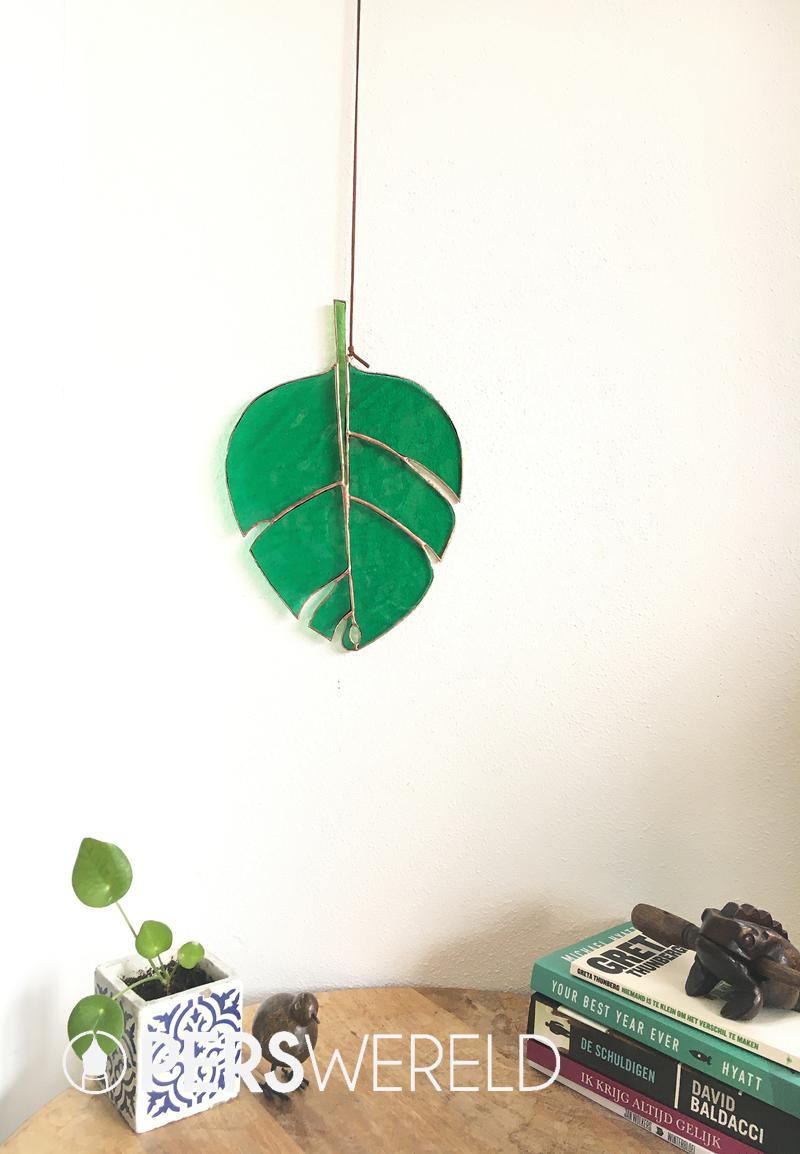 glassbyhan-glas-in-lood-hanger-strelitzia-groen