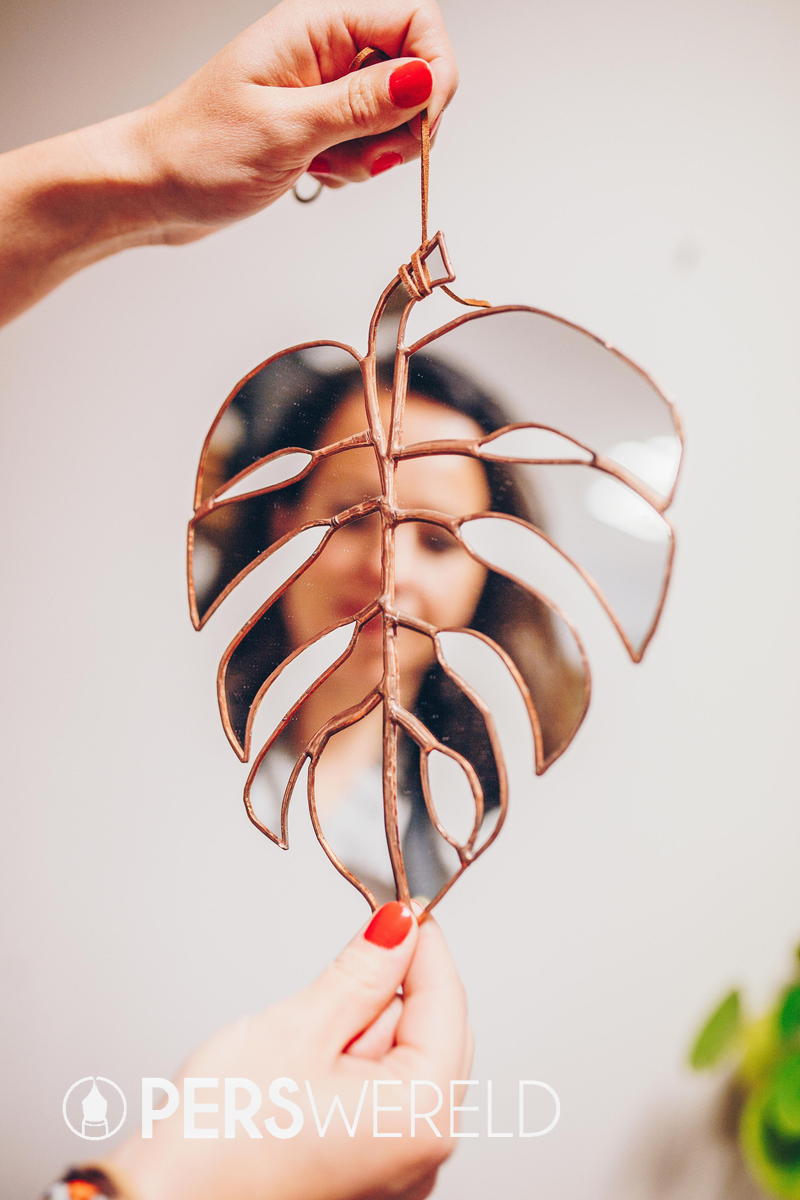 glassbyhan-glas-in-lood-spiegel-monstera