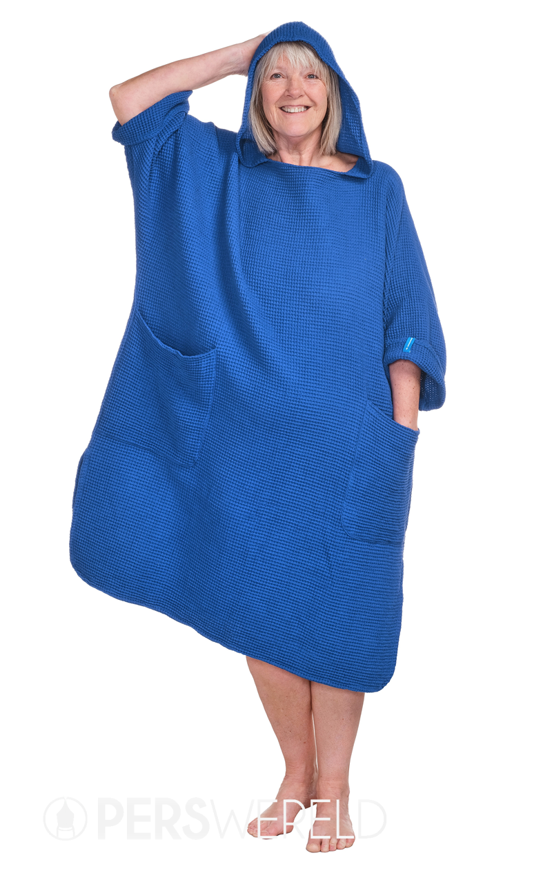 zeemeermantel-poncho-cobalt-blue-1